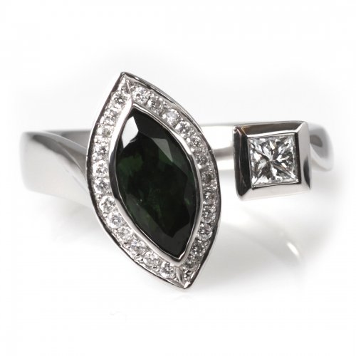 Guldring turmalin diamant