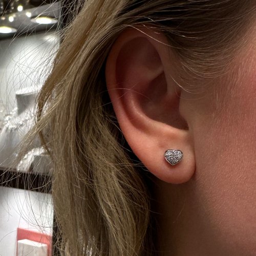 Diamantörhängen Hjärtan 0,14 ct Vitguld Carl Hoff Selection