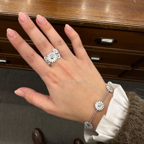 Daisy Ring Blommor Silver Vit Emalj Georg Jensen